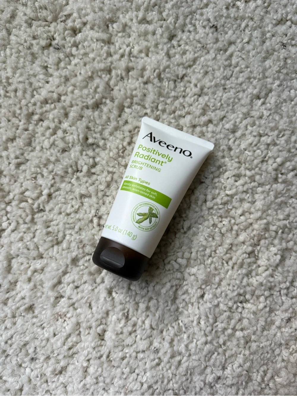 Aveeno Positively Radiant Brightening Scrub